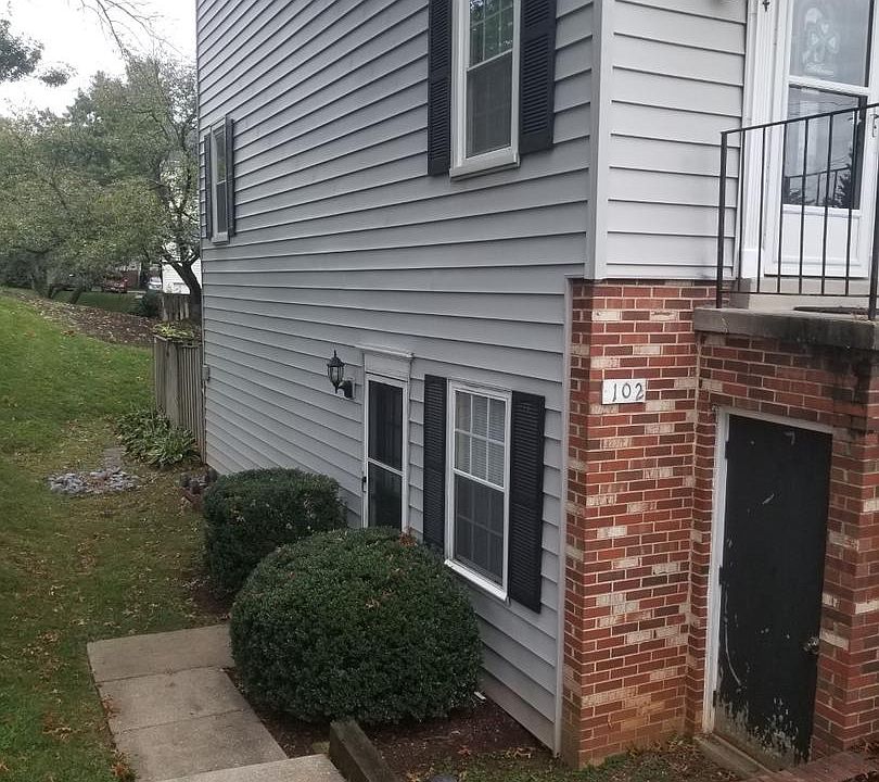 2nd image of 102 Crossbow Ln #301