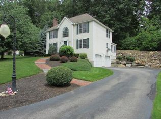 4 Clarks Ct, Bedford, NH 03110