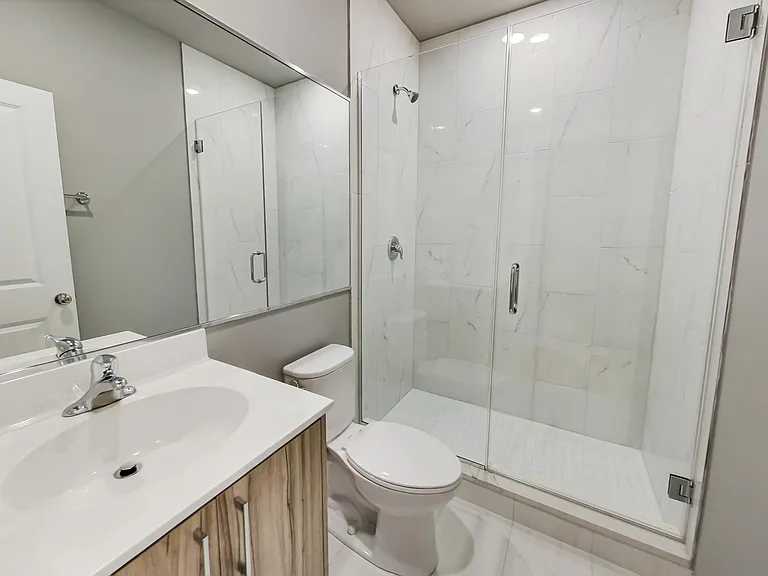 6204 S Kimbark Ave #1W — Photo 9