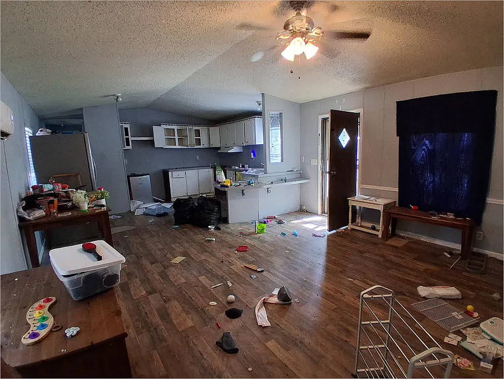 2 bed, 700 sqft, $775 — Photo 2