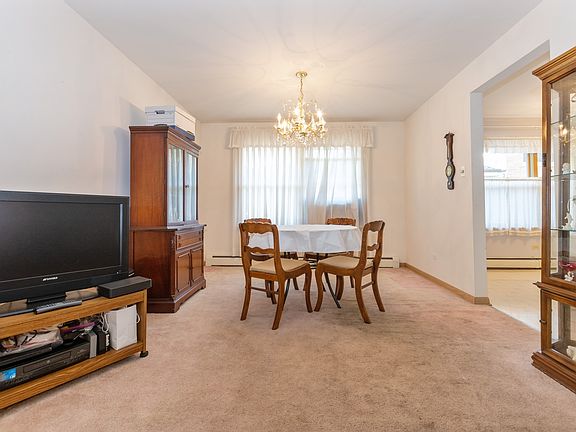4th image of 10312 Kedvale Ave