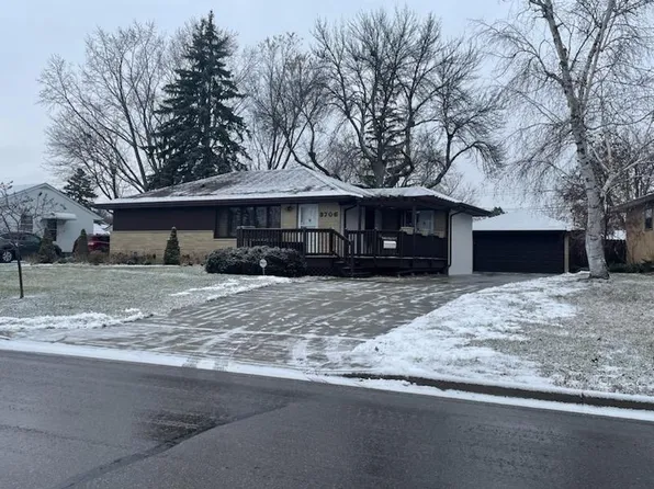3706 Urban Ave N, Brooklyn Center, MN 55429