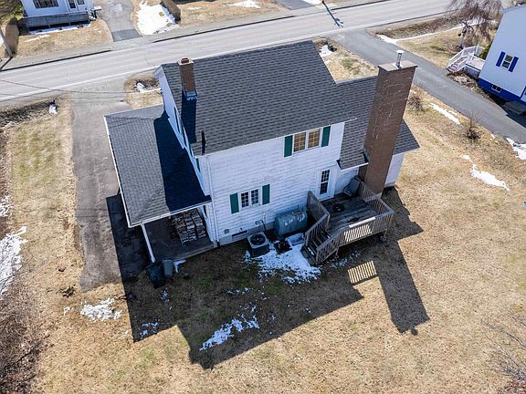 4th image of 992 Westmount Rd