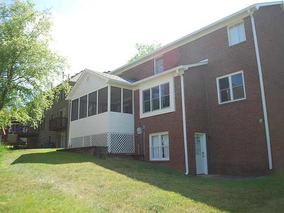 3rd image of 4185 Palmetto Dr