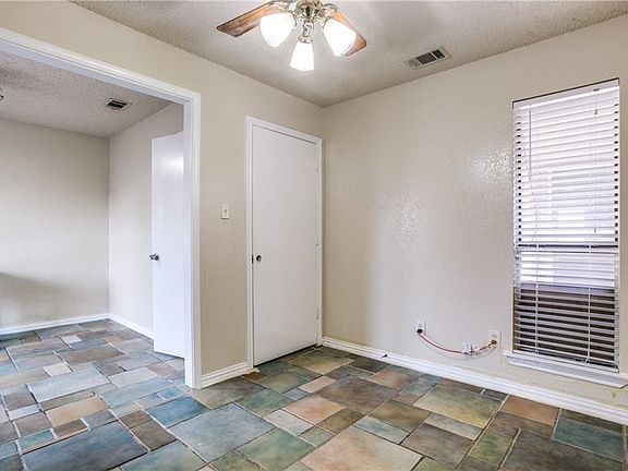 5th image of 2142 Cordoba Dr