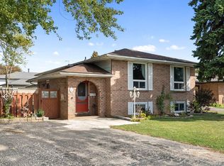 1 Lucy Cres, Leamington, ON N8H4S4