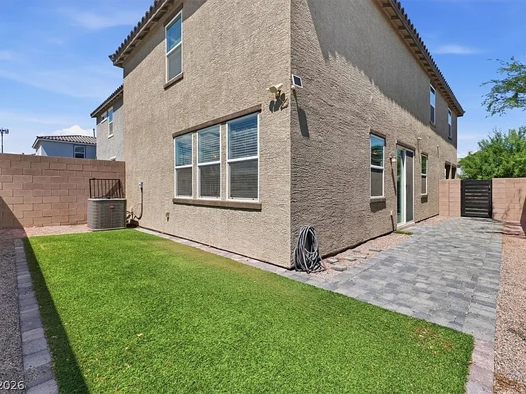 4061 Campeche Ave — Photo 23