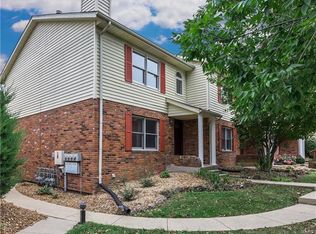 300 Pine Lake Rd APT 8, Collinsville, IL 62234