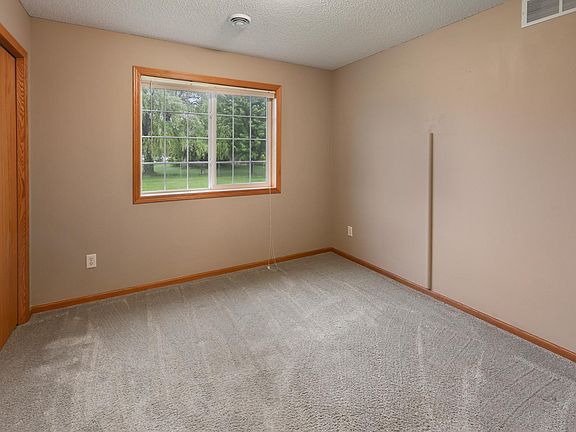 4th image of 1276 Heritage Ln