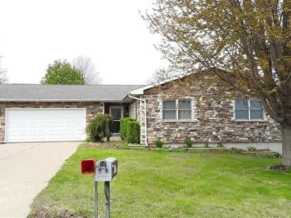 1045 E Circle Dr, Highland, WI 53543