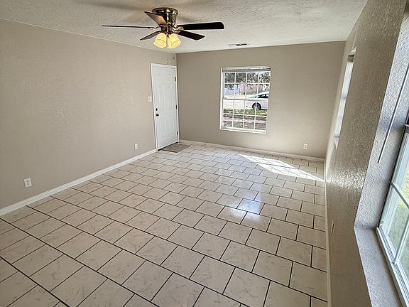 2nd image of 815 Ross St