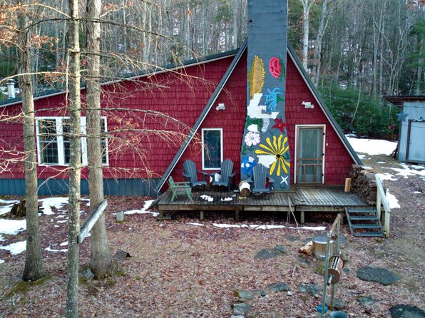 255 Ash St, Green Bank, WV 24944