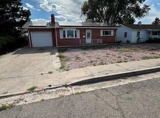 1701 Crestmoor Dr, Pueblo, CO 81001