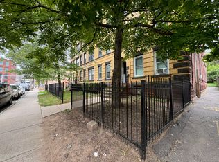 260 Lawrence St #1, Hartford, CT 06106