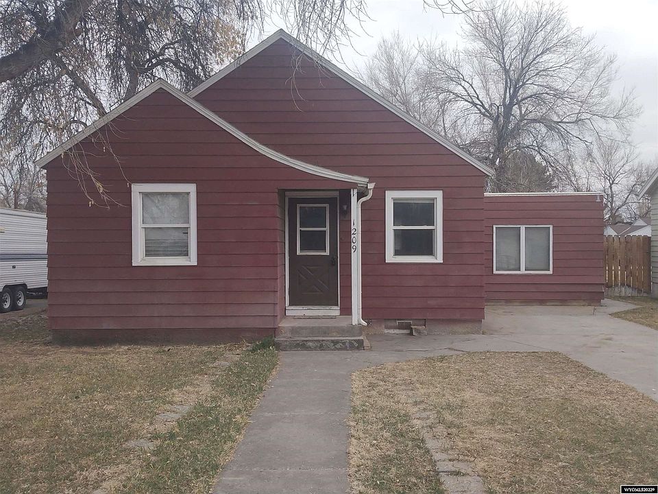 1st image of 1209 Pulliam Ave