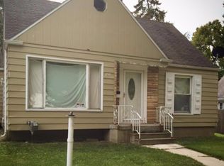 1707 Parkfront Dr, Flint, MI 48504