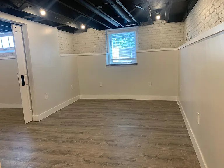 2222 S Acoma St — Photo 18