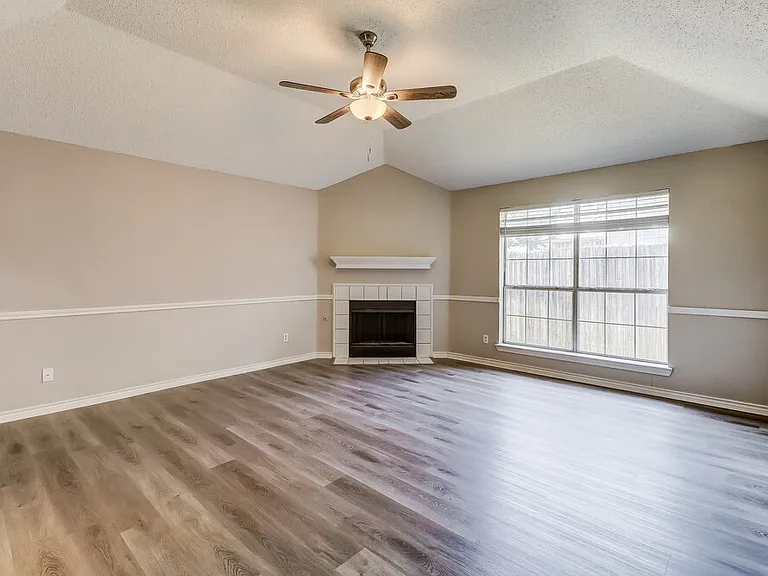 602 Copeland Dr — Photo 5