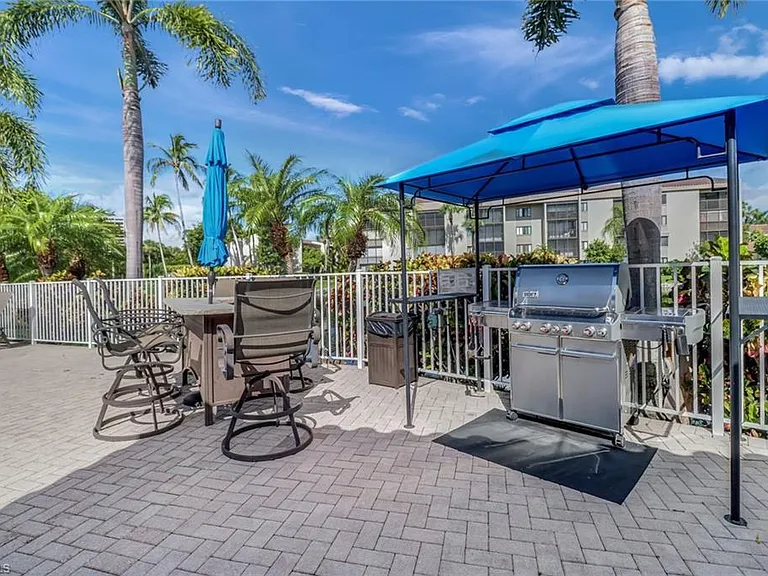 9901 Sunset Cove Ln #226 — Photo 25