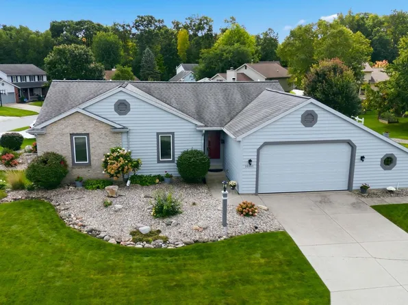 10301 Copper Tree Pl, Fort Wayne, IN 46804
