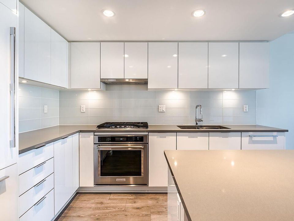 1st image of 2388 Madison Ave #907