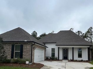 74 Celestial Cir, Freeport, FL 32439