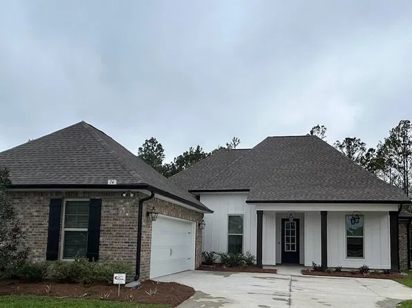 74 Celestial Cir, Freeport, FL 32439