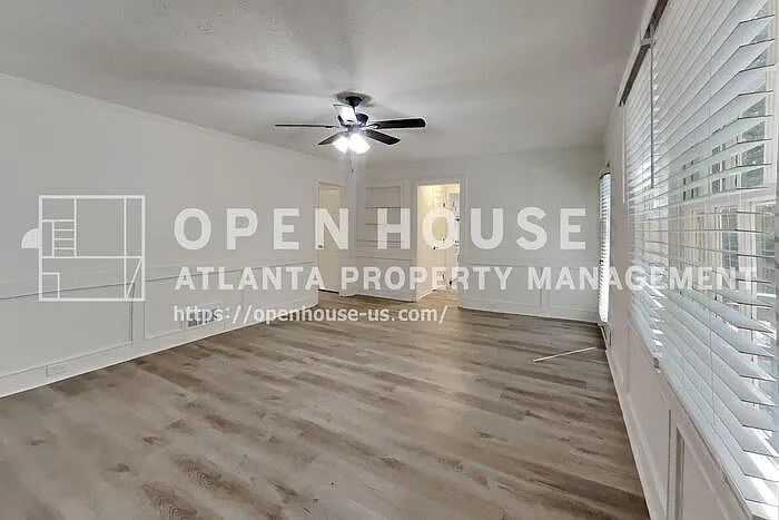4 bed, 2.5 bath, 2465 sqft, $2,500 — Photo 4