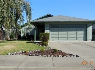 2166 SW Bridge St, Grants Pass, OR 97526