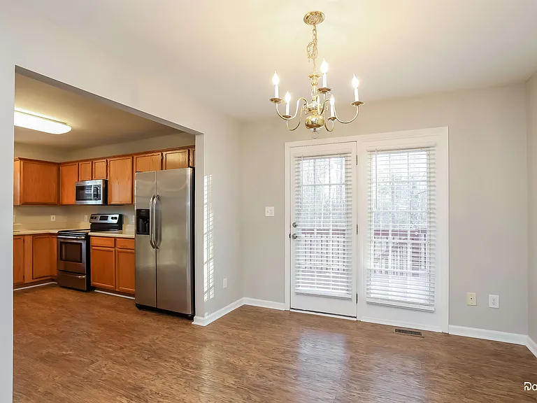 204 Braxberry Way — Photo 8