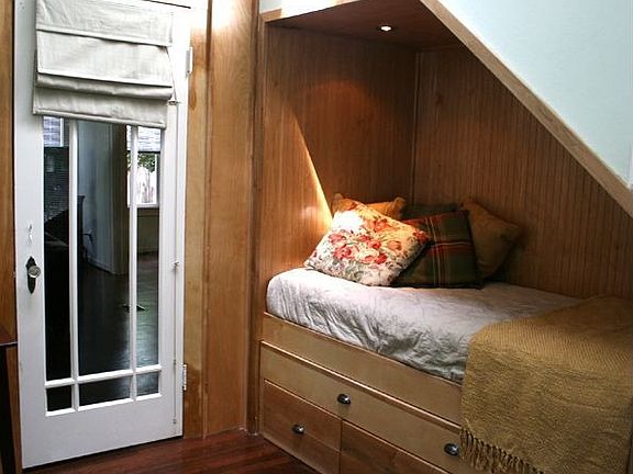 Built in daybed with storage