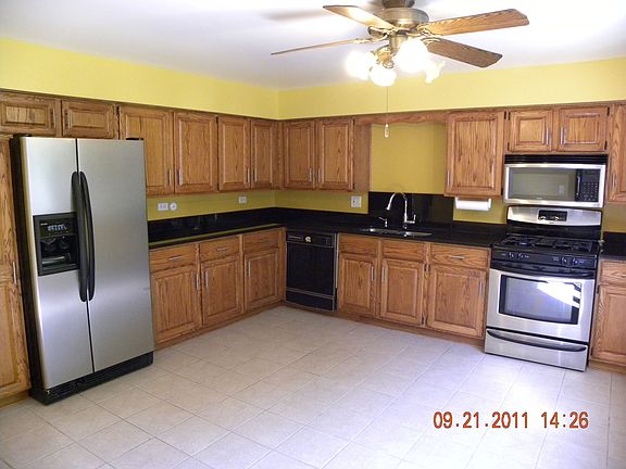 2nd image of 7623 W Altgeld St APT 2S