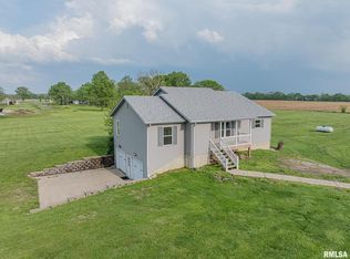 1670 Patriot Rd, Centralia, IL 62801