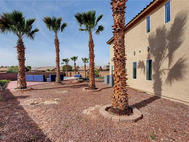 3541 Winter Wren St — Photo 45