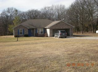 16921 N Anchorom Rd, Hallsville, MO 65255