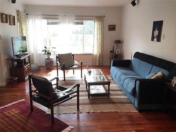 5th image of 22 Kessler Boulevard East Dr