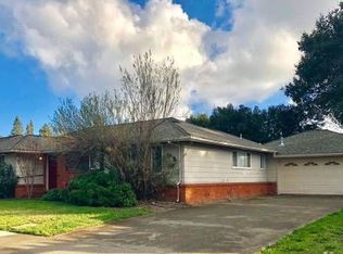 1910 Marian Ln, Santa Rosa, CA 95405