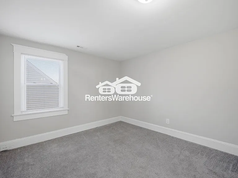 2729 Somme Ave — Photo 23