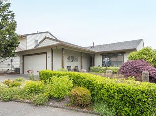 15370 SW Oaktree Ln, Tigard, OR 97224