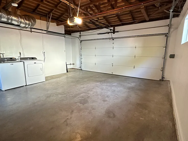 109 Sleeper Ave — Photo 11