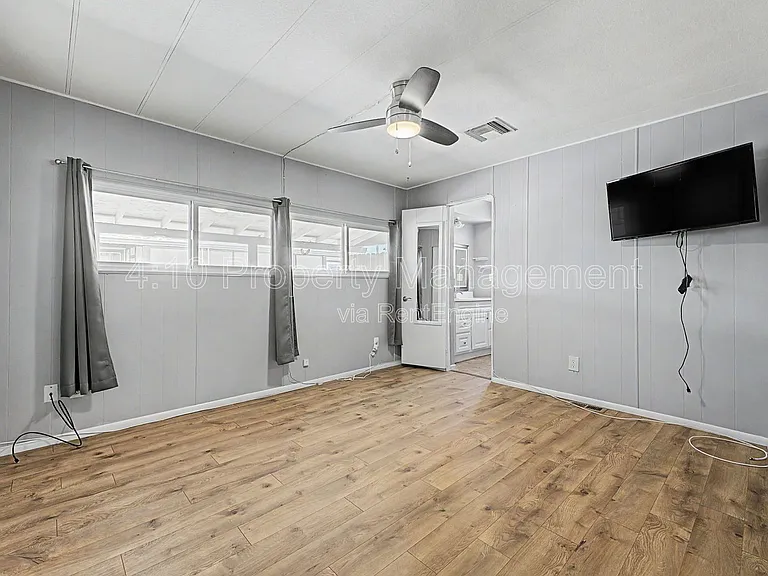 462 S 80th Pl — Photo 18