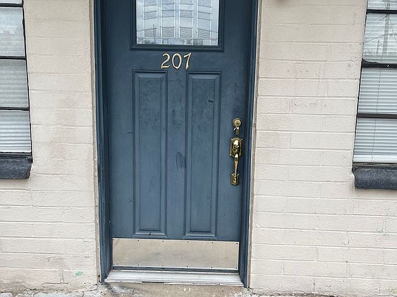 3rd image of 201 E Imperial Ave #7