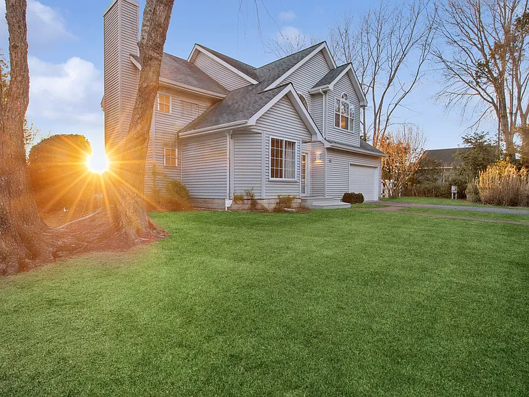 62 Sea Farm Ln — Photo 23
