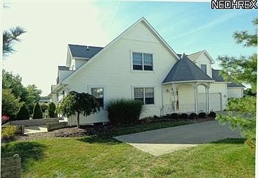 2nd image of 562 Vicksburg Ct