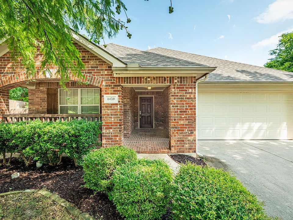 1st image of 8428 Sonnet Dr