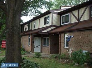 9 Hollybrooke Dr, Langhorne, PA 19047