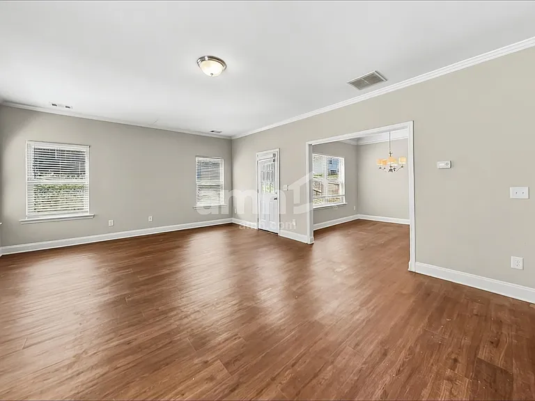 2462 Folsom St — Photo 7