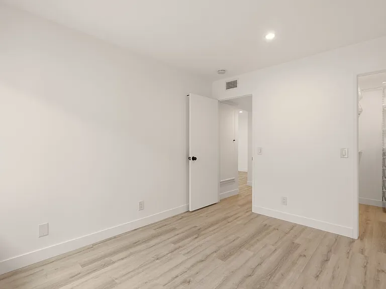 725 Palomares Ave — Photo 17