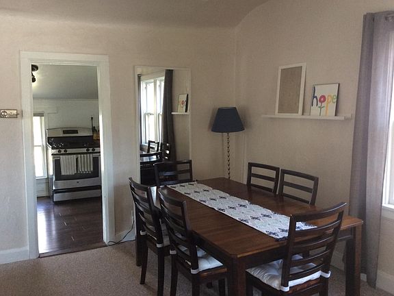 Upstairs Living/dining area