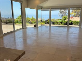 2615 Temple Hills Dr, Laguna Beach, CA 92651